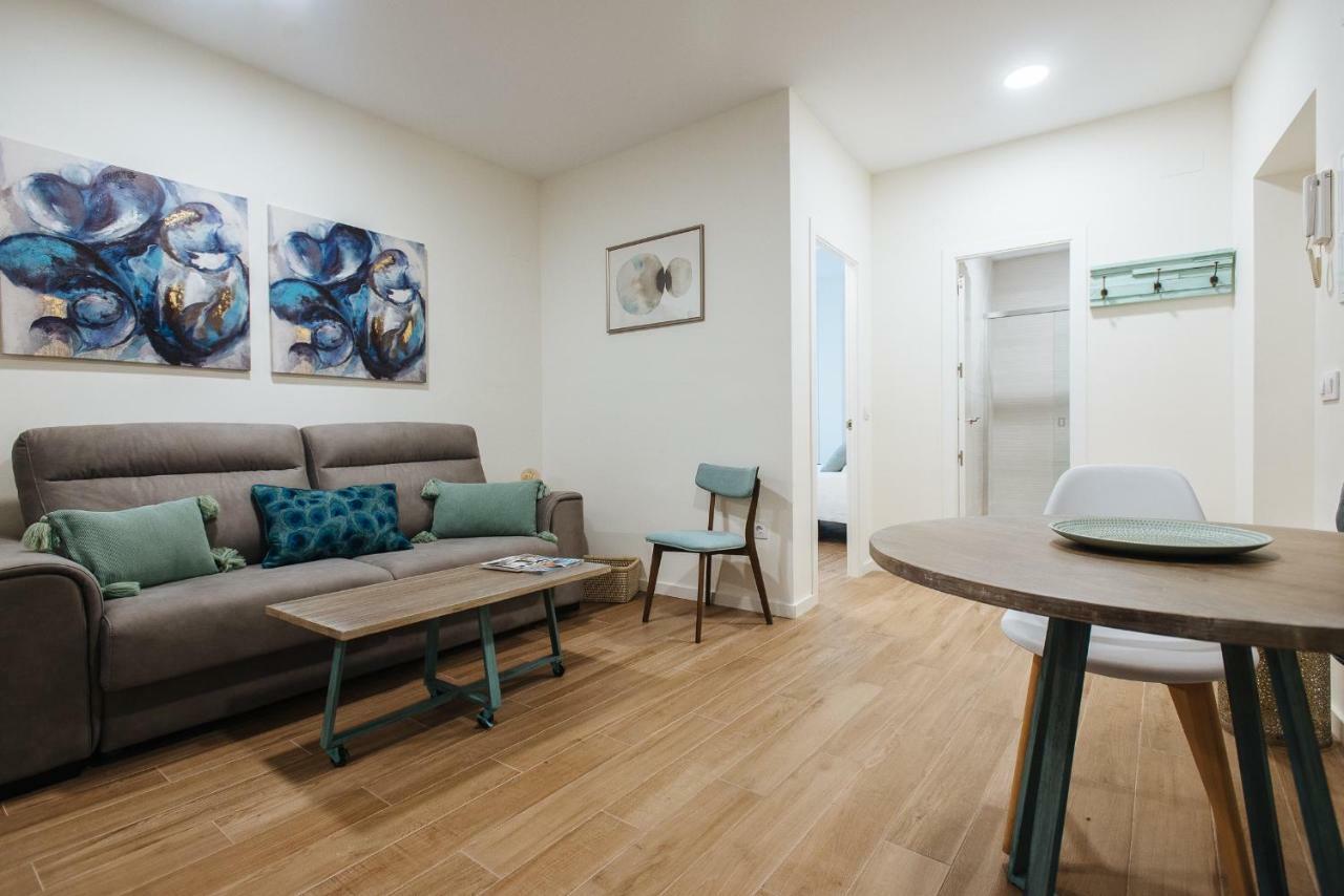 Apartamento Aitana, Vistas Iglesia Magdalena Desde Azotea Sevilla Exterior foto