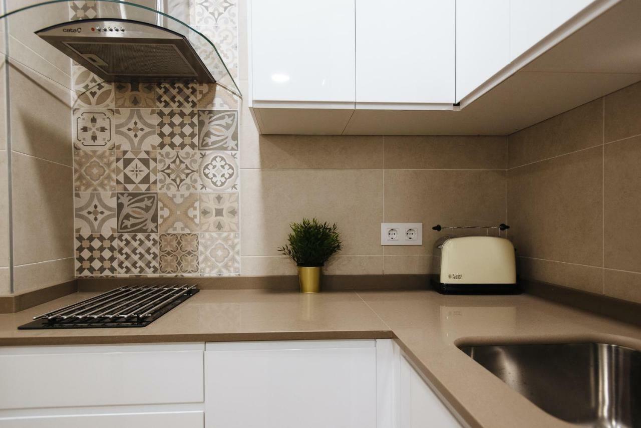 Apartamento Aitana, Vistas Iglesia Magdalena Desde Azotea Sevilla Exterior foto